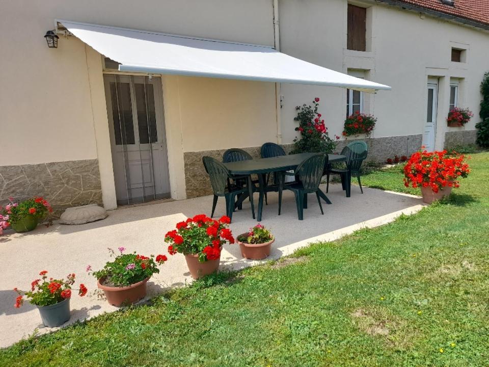 Vallee Du Serein Marcilly-Ogny Bagian luar foto
