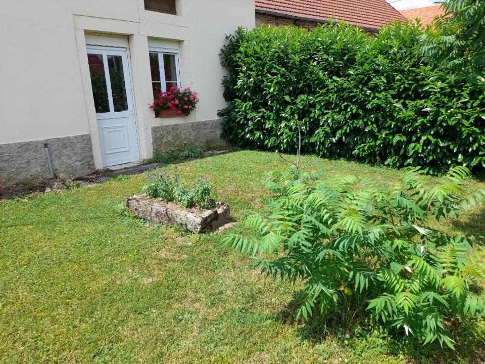 Vallee Du Serein Marcilly-Ogny Bagian luar foto